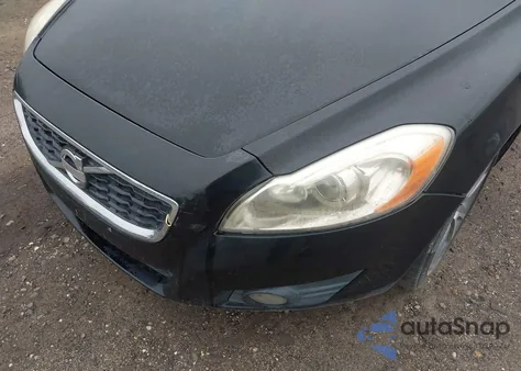 2011 Volvo C70 T5 from USA, damaged, VIN YV1672MC7BJ112128